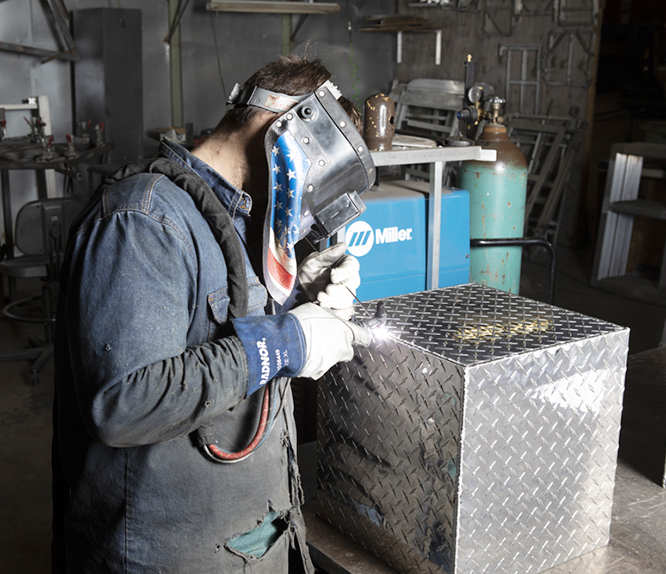 spot welding for metal fabrication