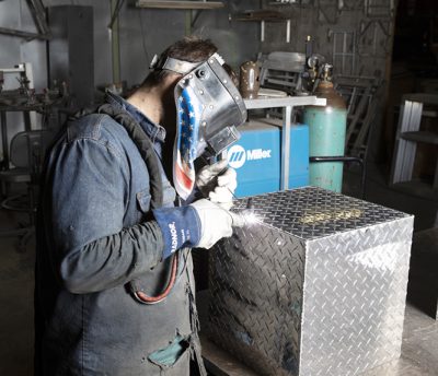 spot welding for metal fabrication